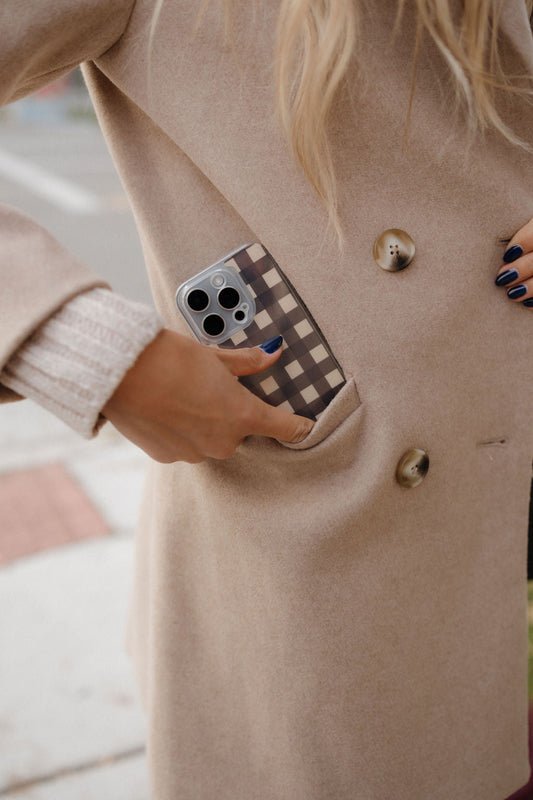 Chic and Timeless: The Black Gingham Phone Case You’ll Love